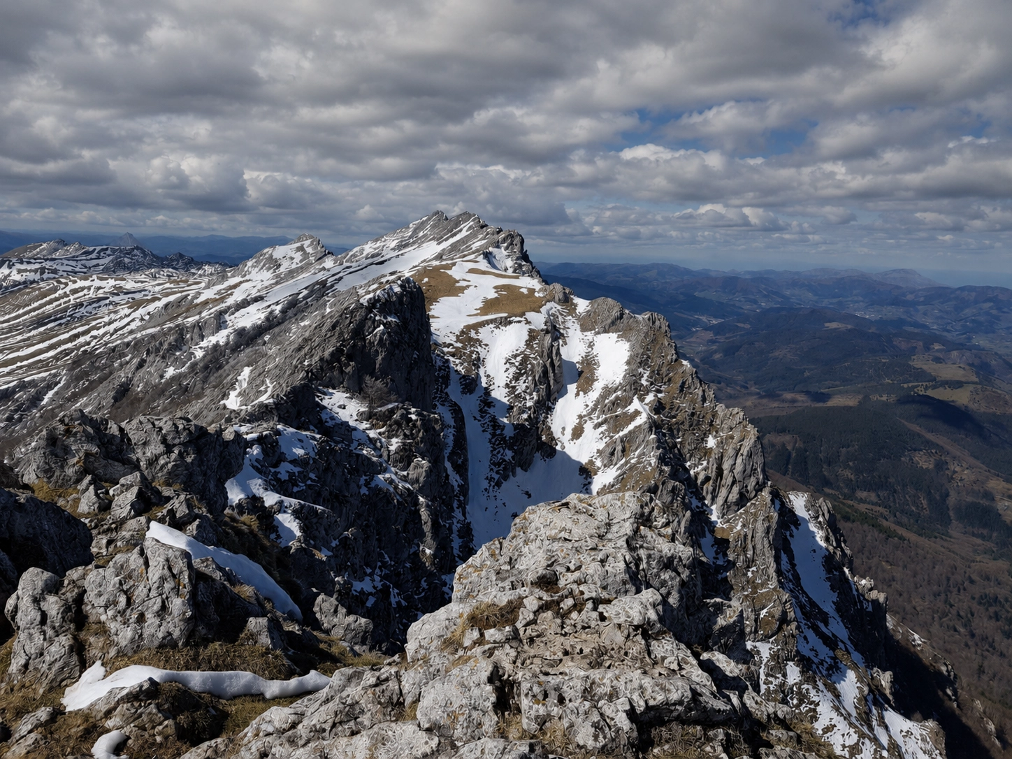 Cumbre de Aizkorri