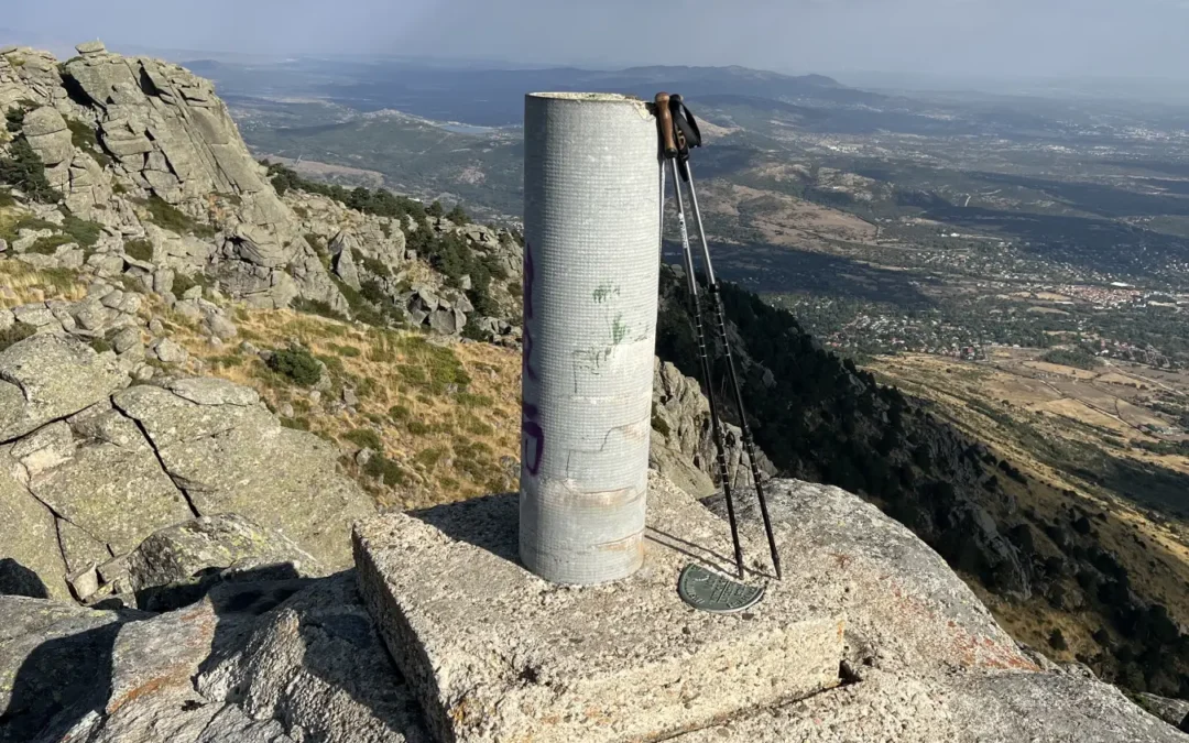 Conviértete en un Senderista Imparable con Bastones de Trekking